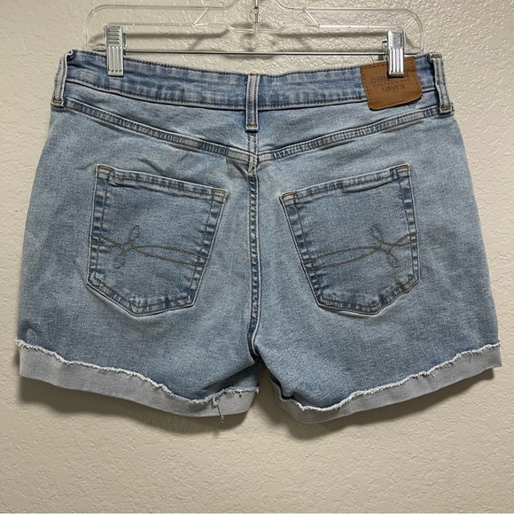 Denizen by Levi’s Light Wash Cuffed Jean Shorts Size 8/29 - Picture 3 of 5